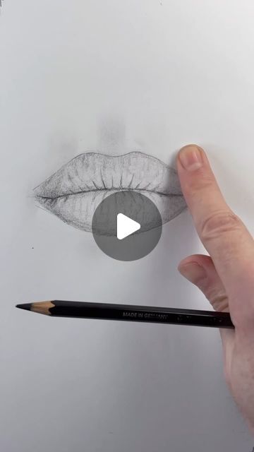 Mark Liam Smith on Instagram: "Draw lips 👄 the easy way. Sneak peek at my new how-to-draw book 📖 ✍️ #drawinglesson #howtodraw" Drawings Of Lips Easy, How To Draw Plump Lips, Lip Sketch Easy, How To Draw Realistic Lips, Drawing Mouth Tutorial, Pictures Of Lips, How To Draw Lips Easy, How To Sketch Lips, How To Draw A Lips