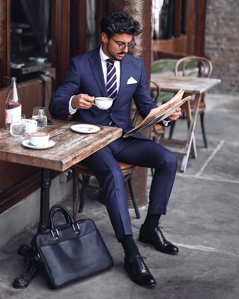 Mens Lifestyle Fashion, Homecoming Outfits For Guys, Men's Business Suits, Herren Style, A Man In A Suit, Suits Men Business, Man In A Suit, Homecoming Outfits, Suits Men