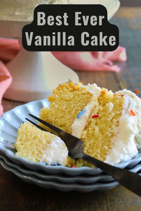 Looking for an easy and delicious gluten-free cake to make for all your celebrations? Then you need to make this gluten-free vanilla cake. | Vanilla Cake | Easy Recipe | grainfreetable.com Homemade Gluten Free Cake Mix Recipes, Super Moist Gluten Free Vanilla Cake, Gluten Free Bundt Cake Recipes, Gluten Free Cakes Recipes, Gluten Free Yellow Cake Recipe, Gluten Free Cake Mix Recipes, Vanilla Cake Easy, Gluten Free White Cake, Best Gluten Free Cake