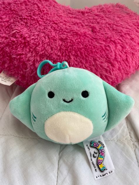 Green Squishmallow Aesthetic, Keychain Squishmallow, Frog Squishmallow, Green Squishmallow, Axalotal Squishmallow, Squish Mallows, Squish Mellow, Doll Plushies, Build A Bear