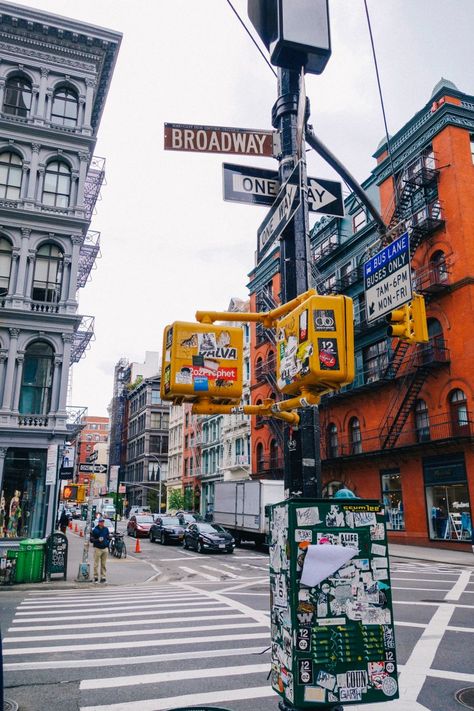 I'll get there someday! (Probably just to watch but I'll sing if they'll let me!) Kota New York, New York Trip, Wow Photo, Voyage New York, New York Photography, City Vibe, Greenwich Village, Skateboarder, Street Sign