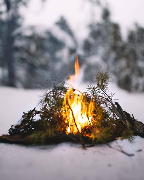 tylorreimer: “You can’t put out my flame (at Sandilands Provincial Forest) ” Christmas Cabins, Tea Images, Dark Naturalism, Holiday Aesthetic, Camping Aesthetic, Fire Photography, Winter Cabin, Coffee Girl, Winter Love