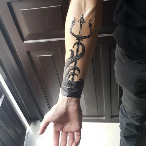 Poseidon Trident Tattoo, Nerd Tattoos, Trident Tattoo, Poseidon Trident, Poseidon Tattoo, Catrina Tattoo, Nerd Tattoo, Prison Tattoos, Tattoo Inspiration Men