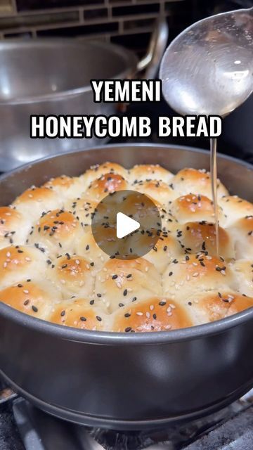 Khaliat Nahal Recipe, Honeycomb Bread, Yemeni Food, Black Sesame Seeds, Ramadan Recipes, Black Sesame, Middle Eastern Recipes, Warm Milk, Instant Yeast