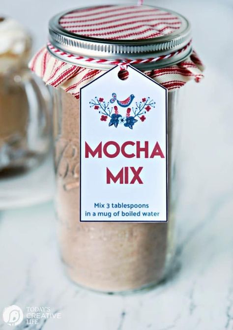 Mocha Mix Recipe, Reindeer Food Poem, Homemade Mocha, Mason Jar Recipe, Hot Cocoa Mix Recipe, Gifts In A Jar, Hot Chocolate Mix Recipe, Homemade Dry Mixes, Easy Homemade Christmas Gifts