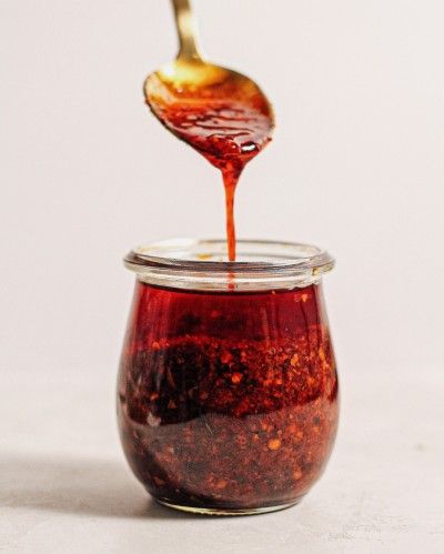 Ah yes, the ubiquitous Chinese chili oil recipe; a highly-addictive condiment, topped on just about anything edible–and for good reason! This super easy-to-make chili oil sauce has a designated spot in my pantry and I'm never without a jar. Whip up a batch and see why so many love it so much. Whisper Of Yum, Chinese Chili Oil, Korean Chili Powder, Chinese Chili, Korean Chili Flakes, Chili Oil Recipe, How To Make Chili, Shrimp Dumplings, Dried Chili Peppers