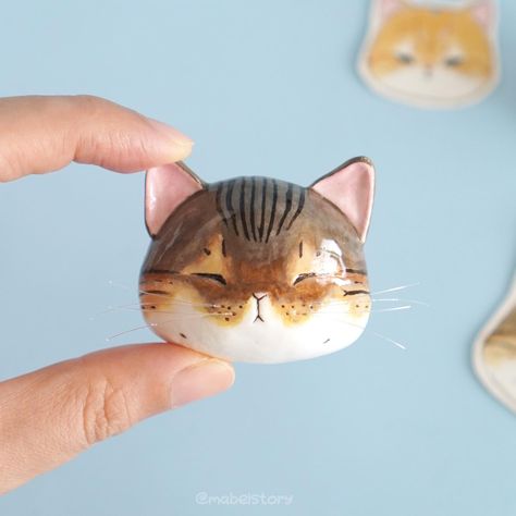 My first ever custom made cat magnets! I’m so stoked with how these turned out, especially the whiskers 😆 i feel like making more magnet designs for my own fridge haha 🤭 #handmade #airdryclay #miniature #miniatureclay #custommade #customorder #giftideas #handmadefridgemagnet #catlovergift #pawrentgifts #furbabygift #catmemorial #catgifts #handmadecat Cat Magnet, Cat Clay, Cat Magnets, Diy Magnets, Air Clay, Clay Magnets, Hobby Ideas, Christmas Clay, Fundraising Ideas