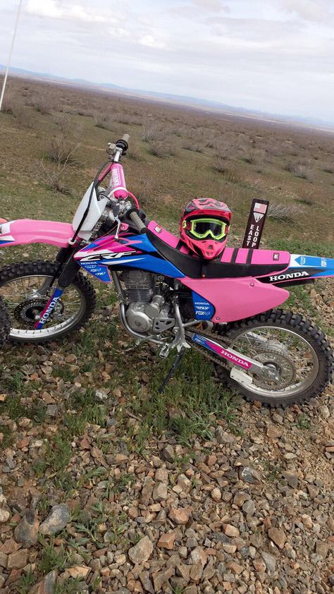 Custom pink Honda crf 230. Pink plastics and custom sticker kit #HondaCRF #CRF230 #PinkDirtBike #honda #PinkHonda #FoxRacing #FlyRacing Dirt Bike Plastics, Pink Honda, Pink Dirt Bike, Dirt Bike Riding Gear, Custom Dirt Bike, Ktm Supermoto, Honda Dirt Bike, Motocross Girls, Dirt Bike Gear