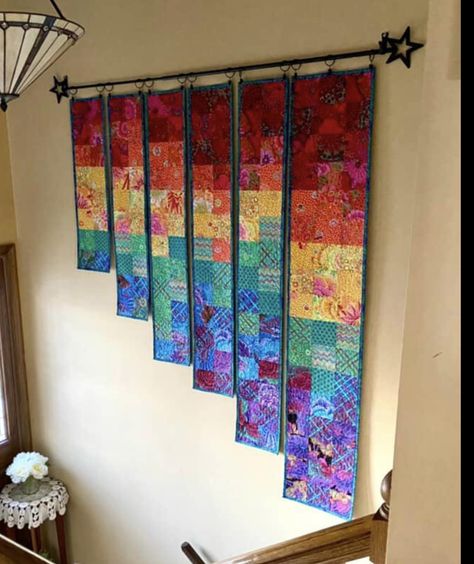 Wall Hanging Quilts Ideas, Staircase Quilted Wall Hanging, Staircase Quilt, Staircase Quilt Pattern, Quilt Wall Hanging Ideas, Quilted Wall Hangings Patterns, Rag Quilt Tutorial, Watercolor Quilt, Crumb Quilt