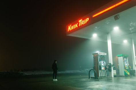 Kwik Trip, Night Photography Portrait, Station Photo, Neon Cyberpunk, Night Time Photography, Filmmaking Cinematography, Motorcycle Photography, Night Portrait, Photographie Portrait Inspiration