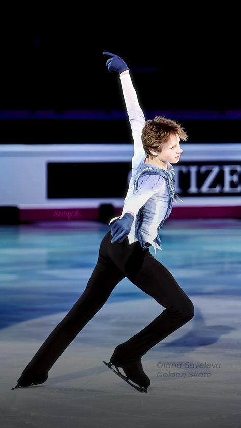 Ilia Malinin Skater, Male Figure Skater Aesthetic, Figure Skating Men, Ilia Malinin, Skater Men, Male Figure Skaters, Figure Skating Outfits, Skating Aesthetic, Skater Aesthetic