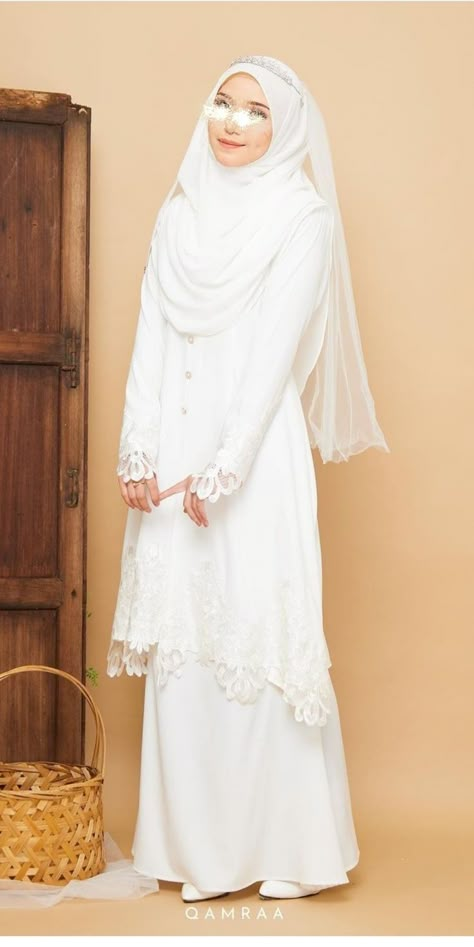 Wedding Dress Muslimah Simple, Malaysian Wedding Dress Muslim, Wedding Dress Hijab Syar'i, Wedding Dress Hijab Simple, Simple Muslim Wedding Dress, Malaysian Bride, Simple Wedding Dress Hijab, Malaysian Wedding Dress, Akad Dress