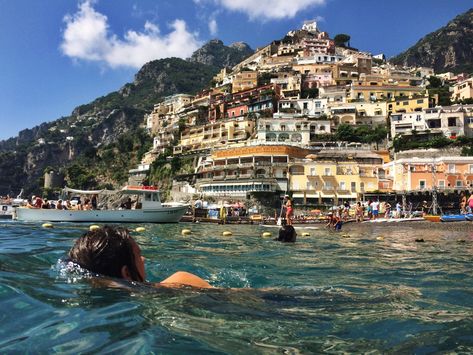 Europe - lillian Positano Beach, Italy Honeymoon, Beach Honeymoon, Romantic Destinations, Vacation Pictures, Travel Couple, Positano, America Travel, Travel Life