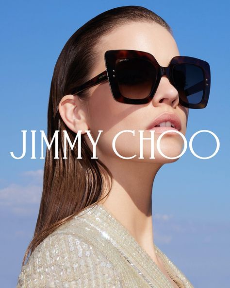 Model Barbara Palvin poses in AURI sunglasses for Jimmy Choo summer 2022 eyewear campaign Gold Swimsuit, Poolside Glamour, Eyewear Campaign, Country Summer, Jimmy Choo Sunglasses, Sleek Hairstyles, Barbara Palvin, Summer 2022, Square Sunglasses Women