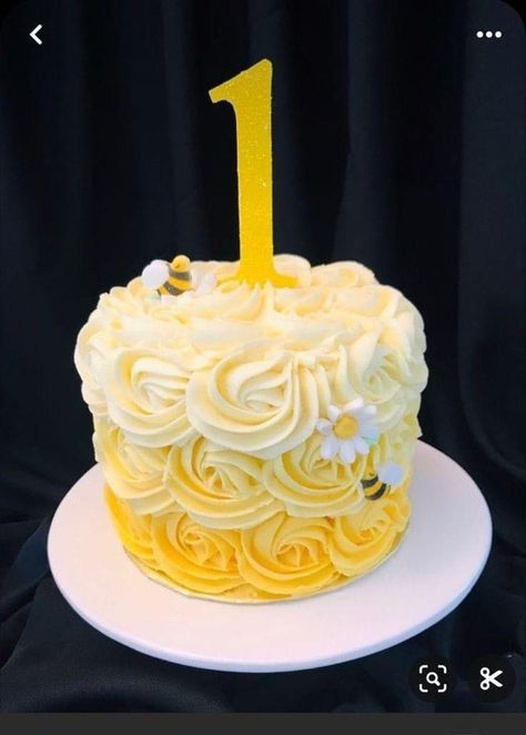 Three Year Old Bee Birthday, Sweet As Honey Birthday Party, Bumble Bee Smash Cake First Birthdays, Bee Cake For 1st Birthday, Bumble Bee First Birthday Cake, 1st Birthday Bee Cake, 1st Bee Day Smash Cake, Queen Bee First Birthday, Bee Themed Cake 1st Birthdays