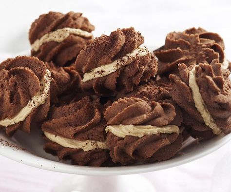 Rich, crumbly, chocolatey biscuits are sandwiched with a rich coffee cream filling to create these divine bite sized treats. Enjoy with a mug of coffee or tea for a lovely sweet treat. Coffee Biscuits, Chocolate Melting, Biscuits And Cookies, Melting Moments, Mug Of Coffee, Biscuit Recipes, Cream Filling, Coffee Cream, Biscuits Cookies