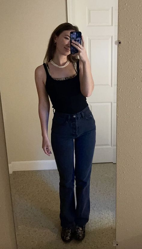 autumn outfit, fall outfit, black flare jeans, corset top, pearl necklace, black tank top, preppy style, academia Jeans Corset Top, Jeans Corset, Black Top Outfit, Dark Academia Outfit, Black Flare Jeans, Top Pearl, Black Flare, Outfit Fall, Dark Jeans