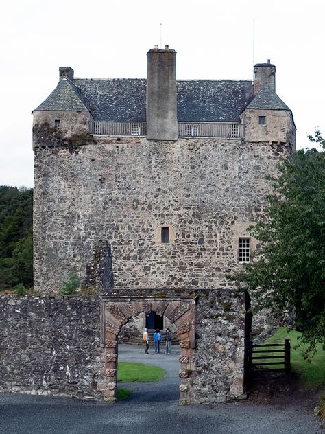 Stay in a castle in Scotland at Neidpath Castle - Love from Scotland Neidpath Castle, Rosslyn Chapel, Stay In A Castle, Cosy Lounge, Castle Wedding Venue, Castles In Scotland, Bike Route, Scotland Castles, Tower House