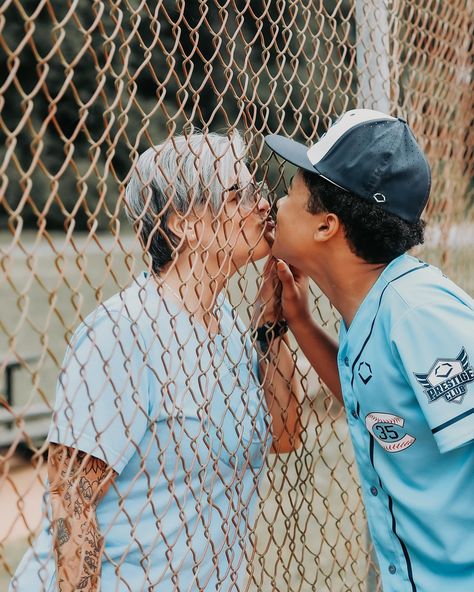 Mama will always be your biggest fan! #photographer #baseball #baseballmom Baseball Mom Photoshoot, Mom Son Baseball Pictures, Family Baseball Photoshoot, Baseball Media Day, Baseball Family Pictures, Baseball Senior Pictures With Mom, Baseball Brothers Pictures, Mother Son Baseball Pictures, Baseball Senior Pictures