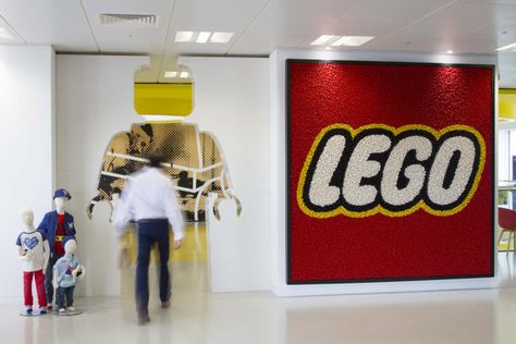 Inside LEGO's imaginative London office Lego Office, Lego Store, Lego Creative, Lego News, Clean Memes, Lego Party, Magical Places, Entrance, Lego