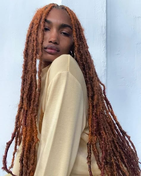 Fox Locs With Color, Extra Long Braids, Wavy Dreadlocks, Butterfly Locs, Faux Locs Hairstyles, Locs Hairstyles, Baddie Hairstyles, Box Braids Hairstyles, Faux Locs