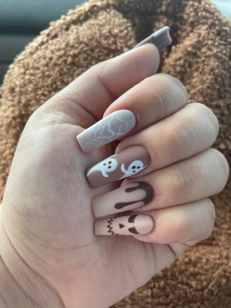 Simple Halloween Nail Designs Square, Tan Halloween Nails, Bone Nails Acrylic, Simple Halloween Nails Coffin Shape, Black And Nude Halloween Nails, Fall Birthday Nails Short, Halloween Pastel Nails, Nude Halloween Nails Acrylic, Halloween Nude Nails