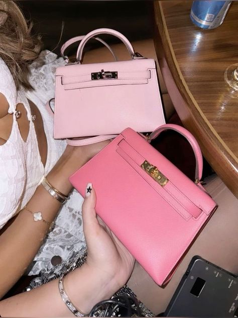 Mini Kelly, Luxury Bags Collection, Pretty Pink Princess, Girly Bags, What In My Bag, Kelly Bag, Pink Car, Luxury Purses, Bag Collection