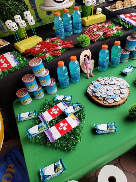 Fortnite Party Snacks, Fortnite Goody Bag Ideas, Fortnite Birthday Treats, Fortnite Candy Table Ideas, Fortnite Marshmello Party Ideas, Cookie Monster Birthday Party, Blaze Birthday, 7th Birthday Party Ideas, Nerf Birthday Party