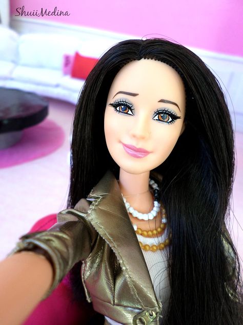 Selfie | Barbie, we're not best friends, well we are not eve… | Flickr Fashion Barbie, Best Friends, I Am Awesome