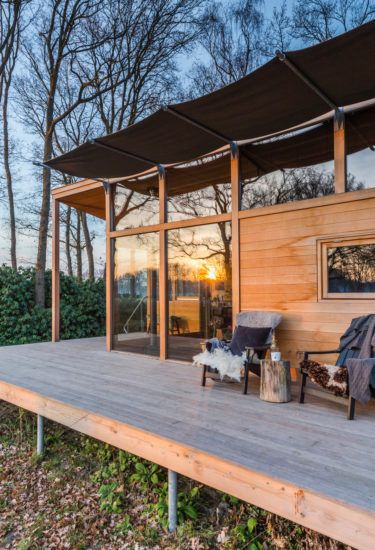 Getaway Deluxe, 3 locaties door heel Nederland - Barts Boekje Building A Small Cabin, Holiday Places, Sky View, House Goals, Cabin Homes, Small Home, Residential Architecture, Pool House, Summer House