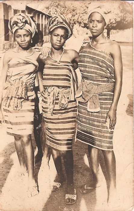 Wrap it up! African Life, Three Women, Design Moda, Vintage Black Glamour, African People, Photo Vintage, African History, African Culture, African Beauty