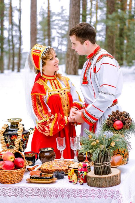 Russian wedding in traditional style #weddings Russian Traditional Wedding, Russian Wedding Traditions, Ceremonial Robes, Centerpieces For Wedding, Slavic Culture, Russian Wedding, Embroidered Robes, Kente Cloth, Create Outfits