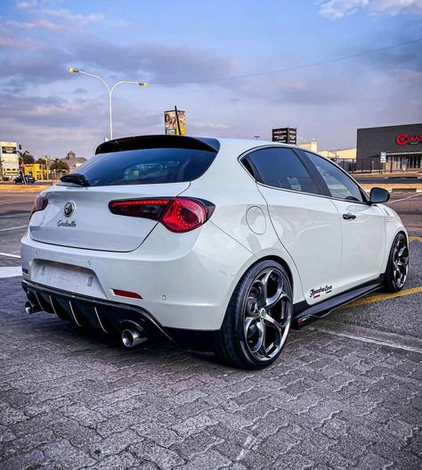 Alfa Romeo Guiletta, Alfa Romeo Tuning, Alfa Cars, Alfa Romeo Giulia Quadrifoglio, Alfa Romeo Mito, Bmw Scrambler, Alfa Romeo Spider, Alfa Romeo Giulietta, Alfa Romeo Cars