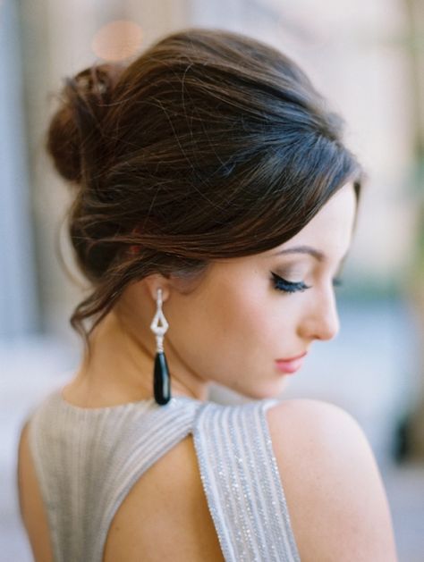 Chic Bridal Hairstyle with Dramatic Onyx Earrings | Allen Tsai Photography | https://heyweddinglady.com/edgy-modern-wedding-dramatic-blood-orange-black/ Hair Side Bun, Classic Wedding Hairstyles, Modern Bridal Hairstyles, Bond Party, Wedding Hairstyles For Women, Portrait Styles, Classic Wedding Hair, Bridal Bun, Wedding Updos