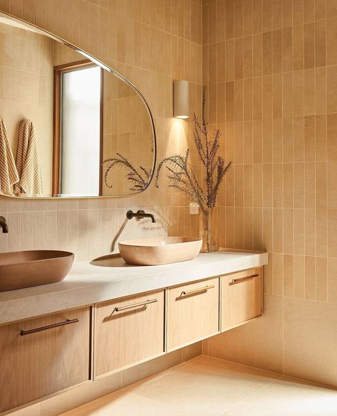 Warm Tone Bathroom, Warm Bathroom, Modern Coastal Home, Ceramic Wall Lights, Main Bathroom, Bathroom Renos, Bathroom Colors, Shower Tile, Container House