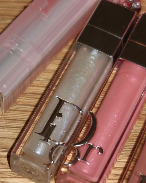 Dior Lipgloss, Dior Addict Lip Maximizer, Dior Lip Glow, Dior Lipstick, Dior Addict Lip, Flawless Makeup Application, Dior Makeup, Dior Beauty, Dior Addict