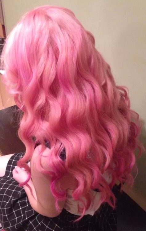 Cotton candy pink ombre hair color Sugarplum Hair Color, Cotton Candy Pink Highlights In Brown Hair, Red And Pink Hair Ombre, Candy Floss Hair, Pink And Blue Ombre Hair, Pink Hair Outfits, Fluttershy Hair, Bubble Gum Pink Hair, Wavy Pink Hair