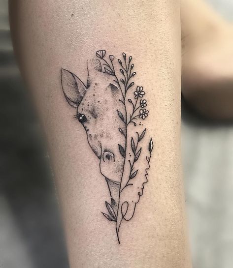 Giraffe Flower Tattoo, Giraffe And Flower Tattoo, Giraffe Tattoo With Flowers, Baby Giraffe Tattoo, Small Giraffe Tattoo, Giraffe Tattoo, Animal Tattoos For Women, Tattoo With Flowers, Tatuaje A Color