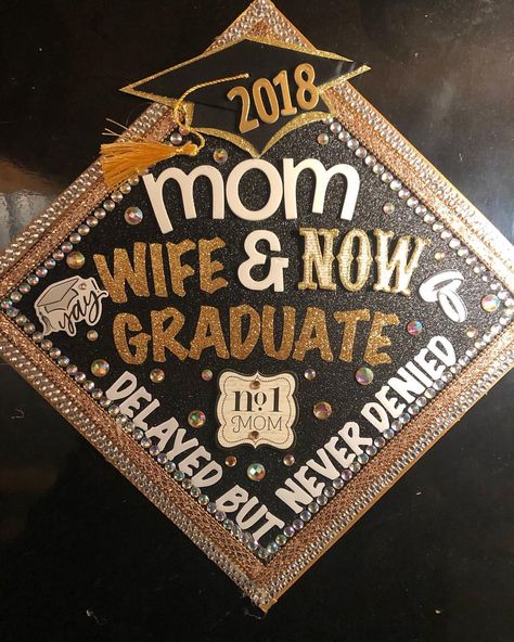 This is THE ONE!!!👩🏾‍🎓🎊🎉💃🏿 Ged Graduation Cap, Ged Graduation Pictures, Cma Graduation Cap Ideas, Associates Degree Graduation Cap, Mom Graduation Cap, Associates Degree Graduation, Motivation Keep Going, Nursing Student Quotes, Teacher Graduation Cap