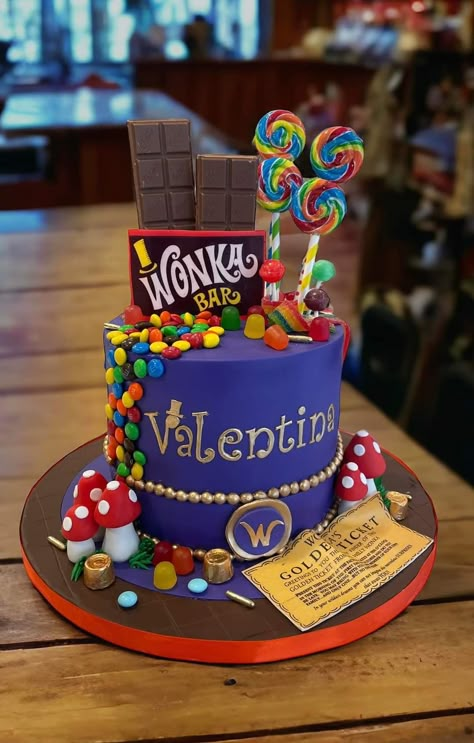 Willy Wonka Cake Ideas, Willy Wonka Cupcakes, Wonka Birthday Cake, Willy Wonka Birthday Cake, Wonka Birthday Party Ideas, Willy Wonka Cake, Willy Wonka Birthday Party, Wonka Cake, Sweet Birthday Cake