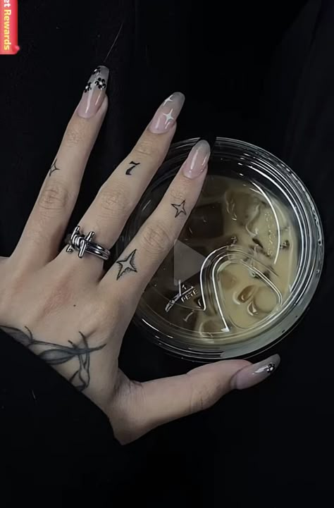 Star Finger Tattoo, Finger Tattoos Fade, Finger Tattoos For Couples, 2023 Tattoo, Sparkle Tattoo, Silver Tattoo, Finger Tats, Knuckle Tattoos, Finger Tattoo Designs