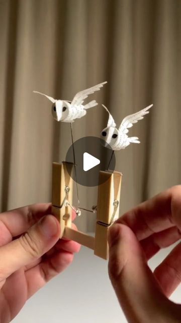 Moving Paper Craft, Automata Diy How To Make, Paper Birds Craft, Automaton Diy, Paper Carving Art, Steampunk Paper Dolls, Moving Sculpture, Kinetic Toys, Owl Toy