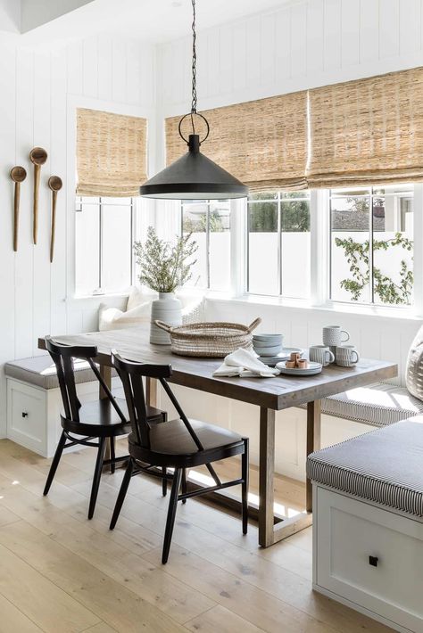 Home Reveal: Windward P.2 - Mindy Gayer Design Co. Mindy Gayer Design, Breakfast Nook Bench, Nook Bench, Built In Banquette, Cozy Breakfast Nook, Banquette Seating, Kitchen Nook, Dining Nook, Dining Room Inspiration