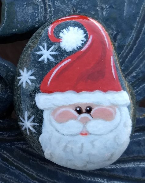 Santa Claus Painted Rocks, Santa Rock Painting, Santa Painted Rocks, Holiday Ornaments Diy, Christmas Pebble Art, Christmas Rocks, Rock Painting Tutorial, Mandala Rock Art, Painted Rocks Kids