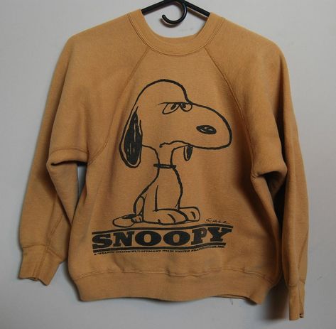 Vintage Snoopy Sweatshirt Peanuts Teen I Wish I Could Bite Somebody Rare 1960s Vintage 1966 mean Snoopy sweatshirt Mustard yellow cotton Mean faced Snoopy on front  I WISH I COULD BITE SOMEBODY...I NE Snoopy Sweatshirt, Peanuts T Shirts, Snoopy Shirt, Harley Davidson Accessories, Vintage Whimsical, Vintage Snoopy, John Henry, Ebay Clothes, Vintage Jerseys