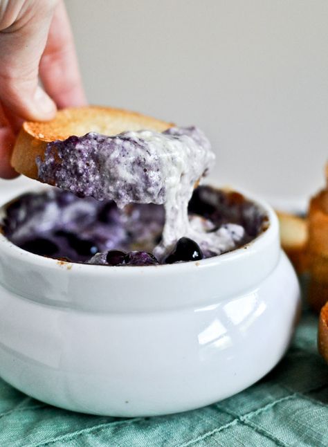 It’s an actual bowl of cheese with blueberries smashed inside, just begging to blow open and bleed blue and purple into the whitest cheddar you’ve ever seen. I know right? Cheddar Dip, Sweet Dips, Blueberry Recipes, Delicious Treats, Yummy Dips, Appetizer Dips, Aioli, Dip Recipes, Bread Recipe