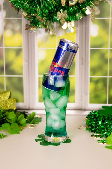 The Irish Trash Can Drink is a fun party cocktail know for it’s bright green and blue color, making it a perfect drink for St. Patrick’s Day! Trash Can Drink, Serving Glasses, Monster Energy Drink, Small Glasses, Long Island Iced Tea, Light Rum, Festive Cocktails, Peach Schnapps, Festive Drinks