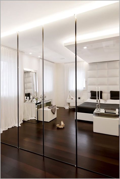 Mirrored Walls, Mirrored Wardrobe Doors, Wardrobe Door Designs, Luxury Closets Design, Wardrobe Room, Dekorasi Kamar Tidur, Bedroom Closet Design, Wardrobe Design Bedroom, Bedroom Decor Design