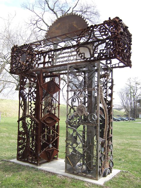 scrap metal art Junk Sculpture, Women Welder, Scrap Recycling, Egyptian Design, Pump House, Metal Sculptures, Metal Arch, Metal Tree Wall Art, Junk Art