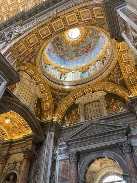 Trip Ideas Europe, Rome Picture Ideas, Summer Trip Ideas, Dome Art, Italy Vatican, Italy Tourist Attractions, Vatican City Italy, Paint Aesthetic, Aesthetic Photo Ideas